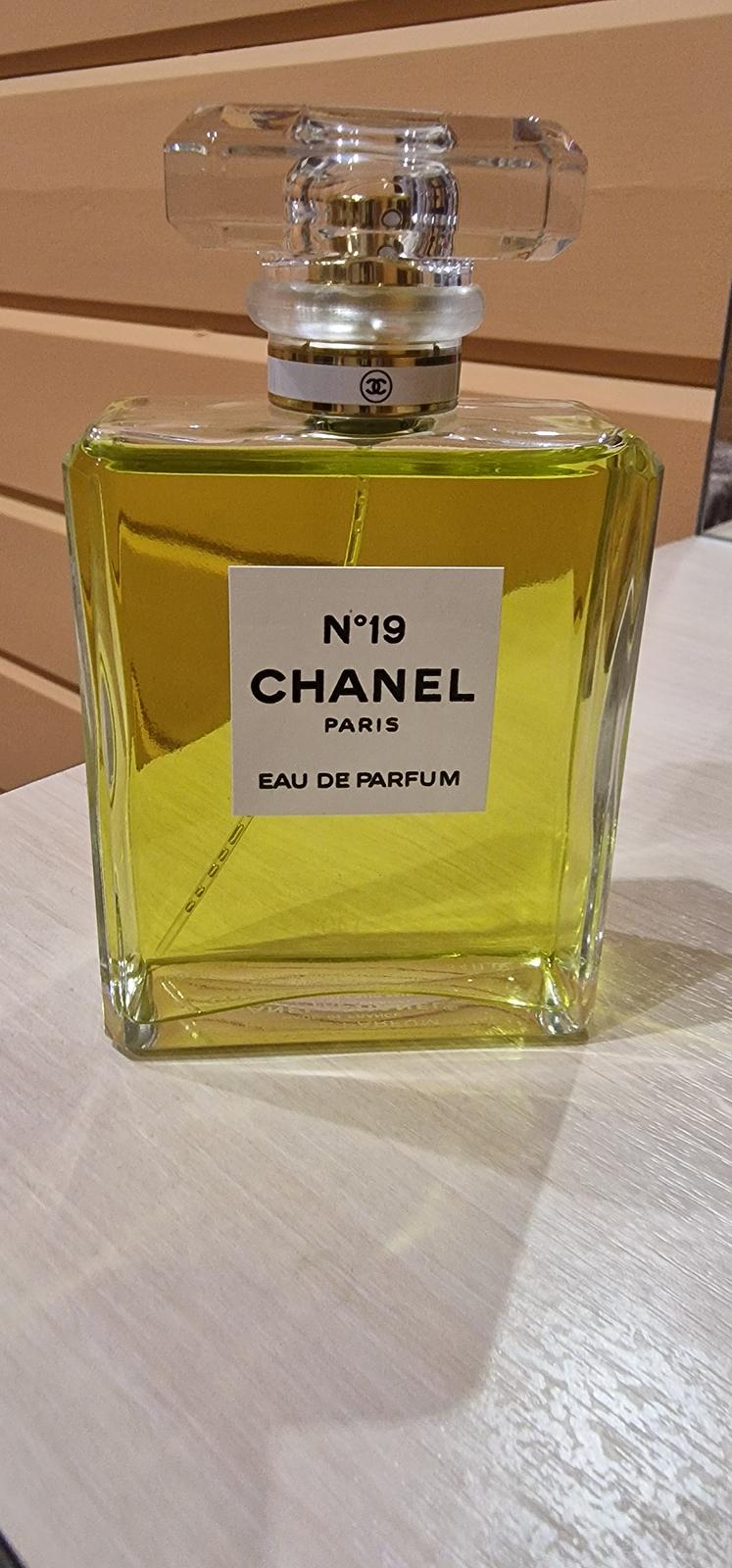 Chanel No19 купить на Randewoo